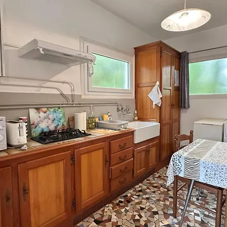 House Near The With Terrace And Parking Arcachon