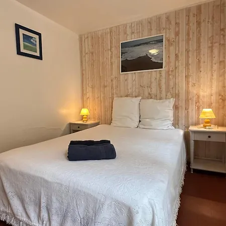 House Near The With Terrace And Parking Arcachon