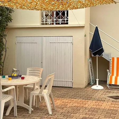 House Near The With Terrace And Parking *